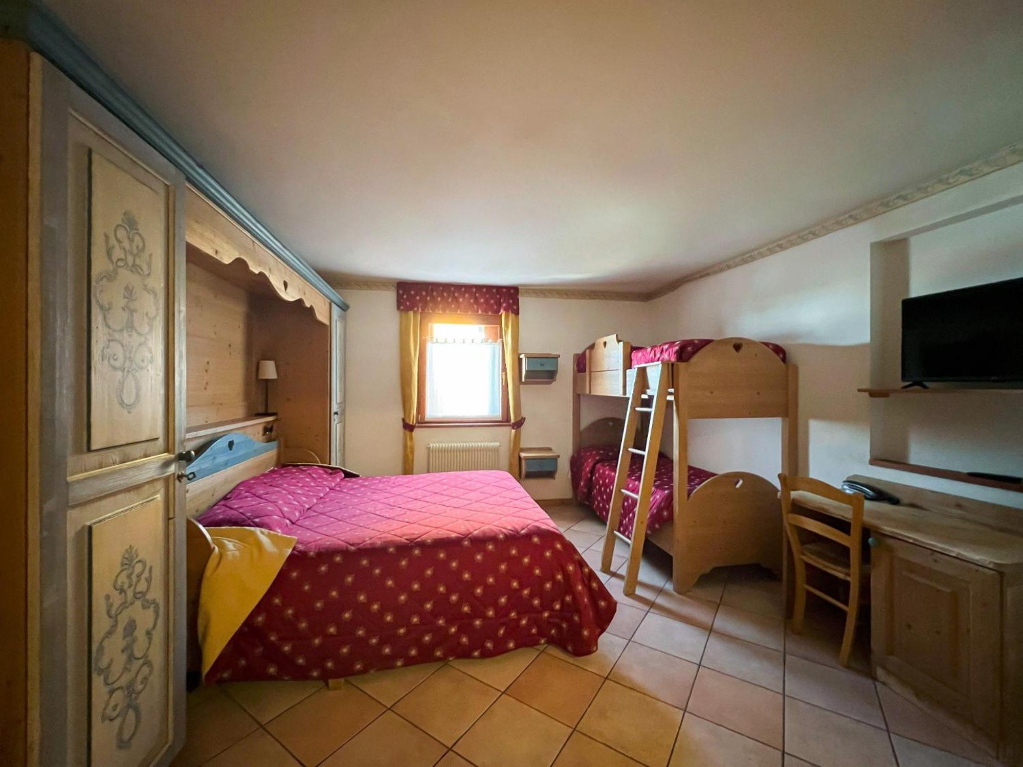 Hotel Residence Dahu Tonalepass Zimmer foto
