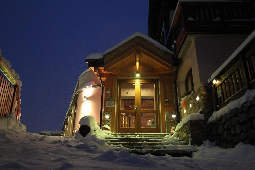 Hotel Residence Dahu Tonalepass Exterior foto